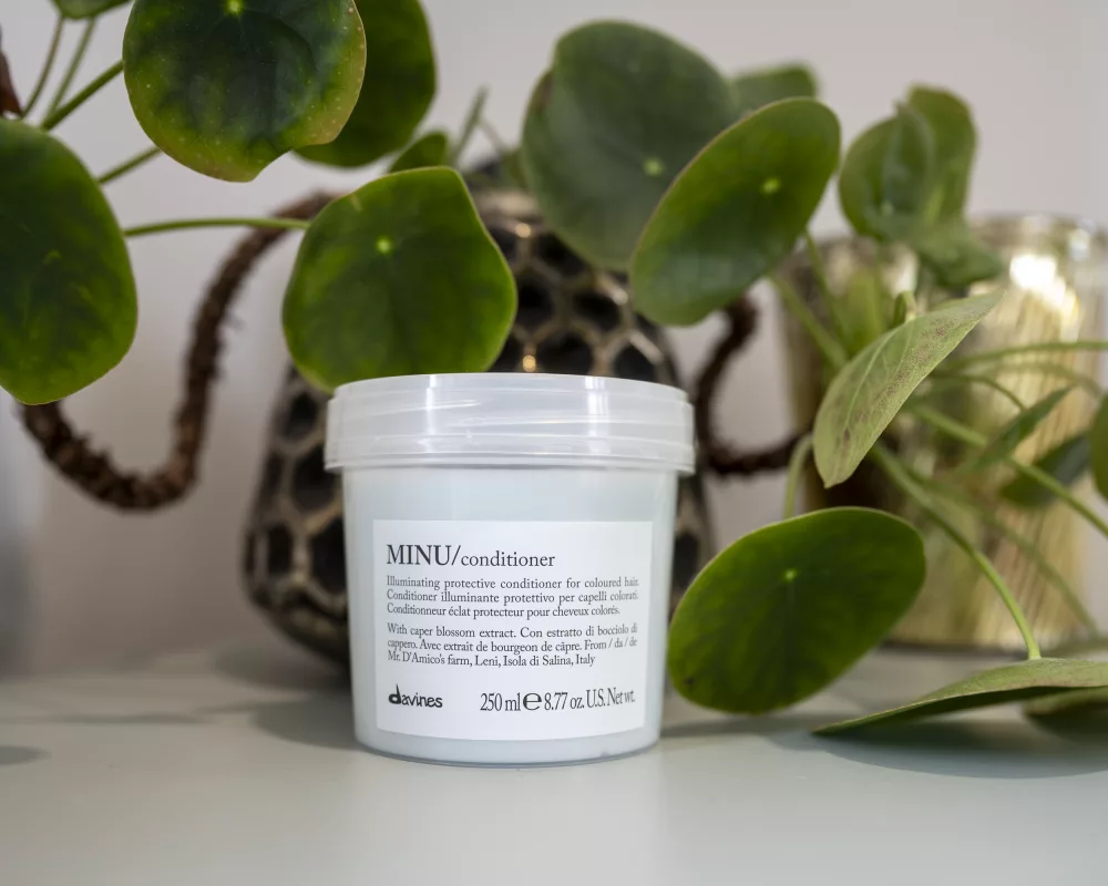 Villa no cottenchy - Coiffeur près d'Amiens - Davines MINU / Conditioner