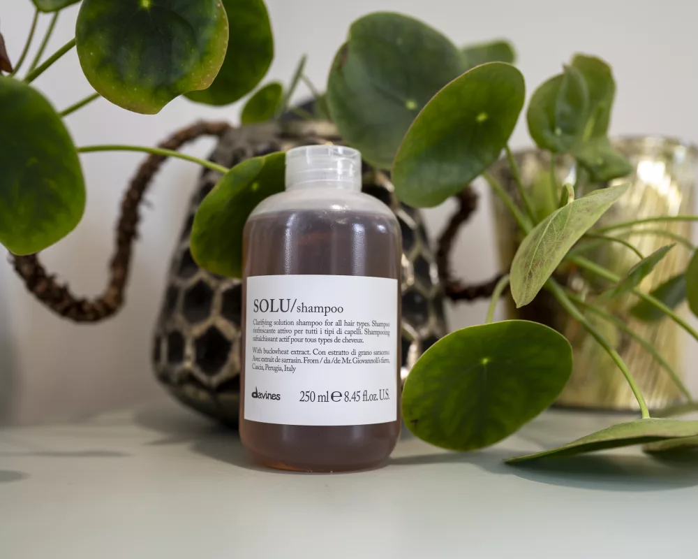 Villa no cottenchy - Coiffeur près d'Amiens - Davines solu shampoo
