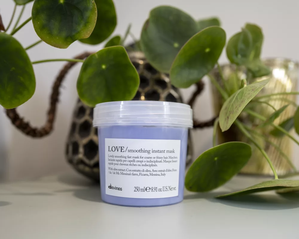 Villa no cottenchy - Coiffeur près d'Amiens - Davines LOVE / Smoothing Instant Mask