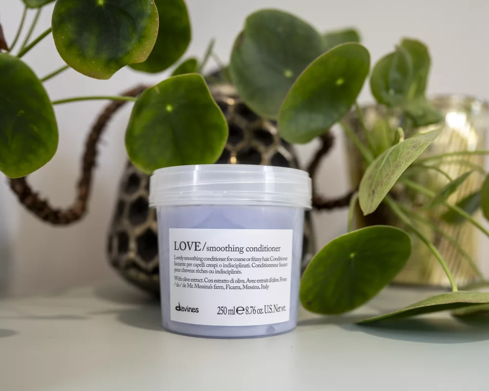 Villa no cottenchy - Coiffeur près d'Amiens - Davines LOVE Smoothing Conditioner