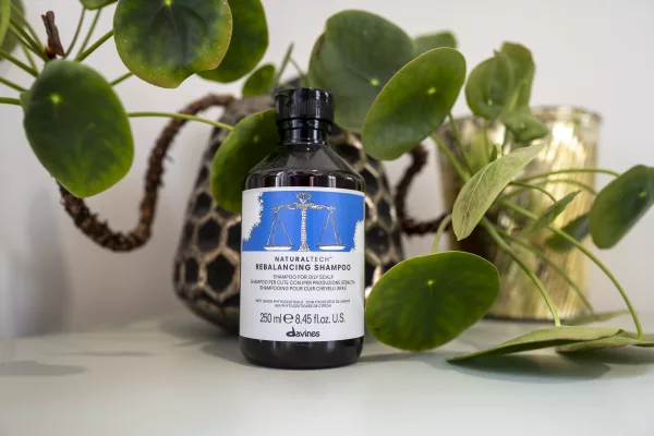 Villa no cottenchy - Coiffeur près d'Amiens - Davines Rebalancing shampoo