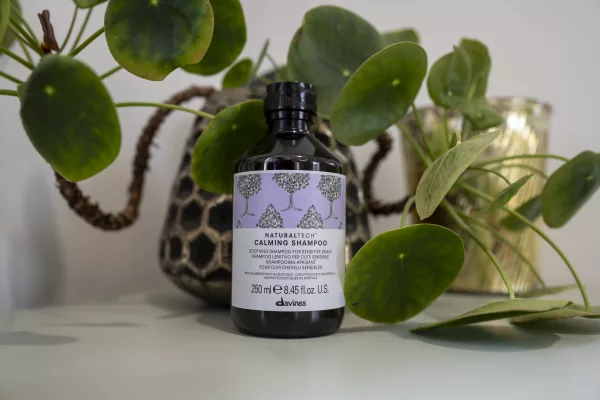 Villa no cottenchy - Coiffeur près d'Amiens - Davines CALMING / Shampoo