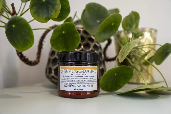 Villa no cottenchy - Coiffeur près d'Amiens - Davines NOURISHING Vegetarian Miracle Mask